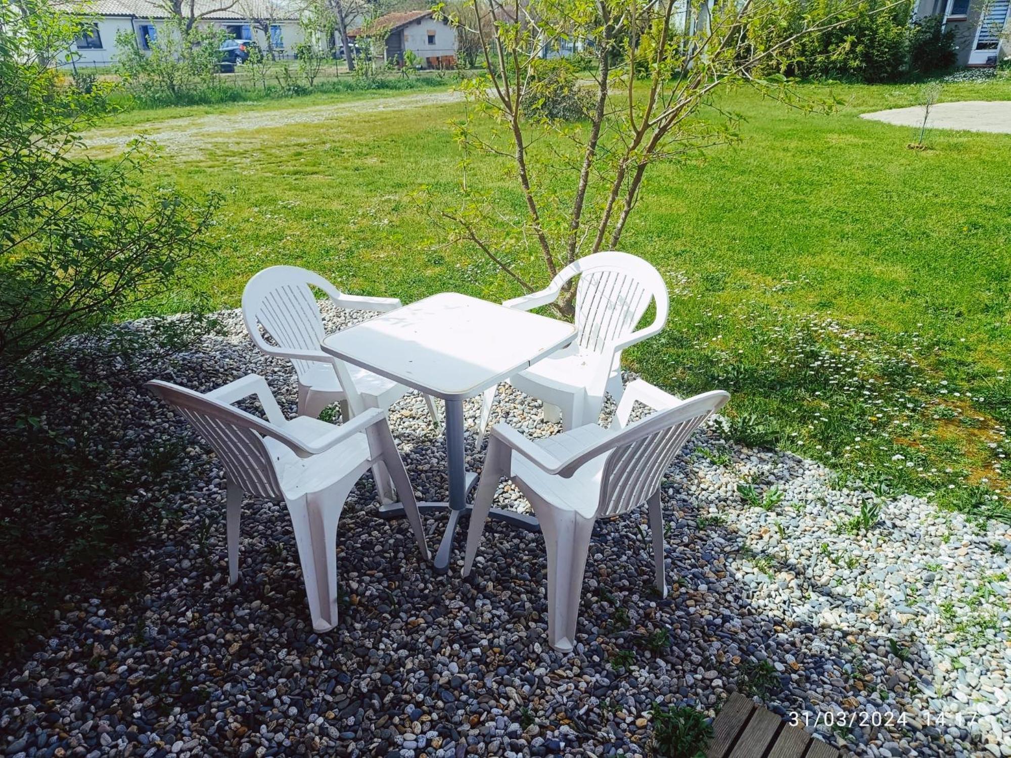 Datcha La Charrette Lavaur  Ruang foto